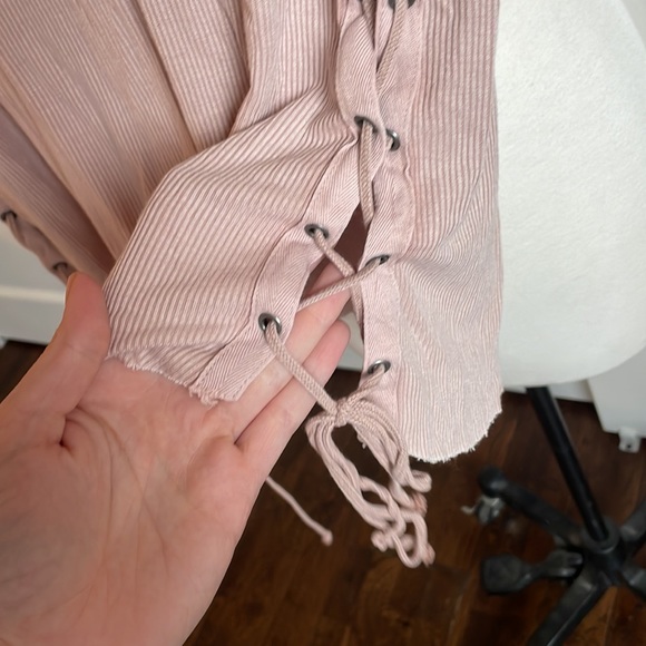 American Eagle Pink Tee, Short Sleeve, Tie Details on Sides - Picture 4 of 5